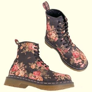 Dr Martens 1460 Victorian Flowers Canvas US 6 NWOT